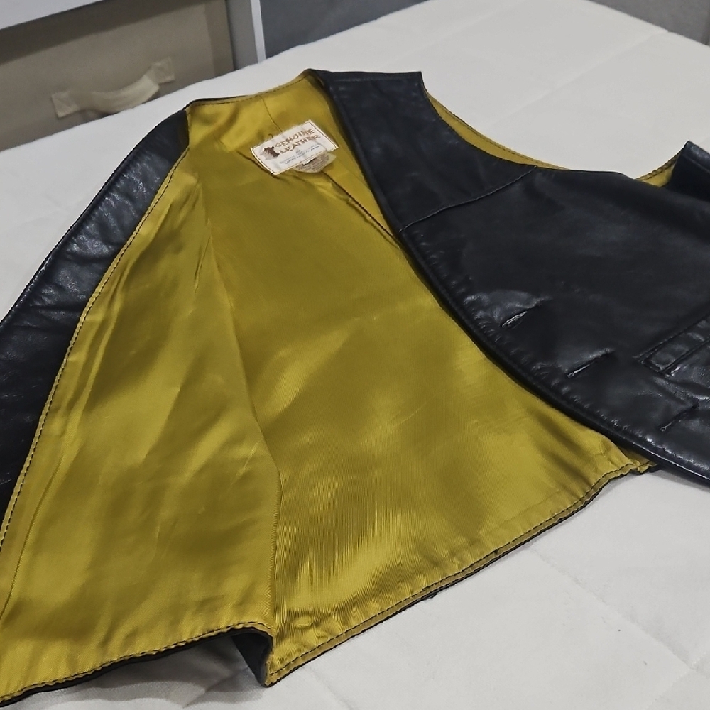 Vintage 70's Berman Buckman Black Leather Vest w Buttons Size 44 Made in USA - Picture 5 of 6